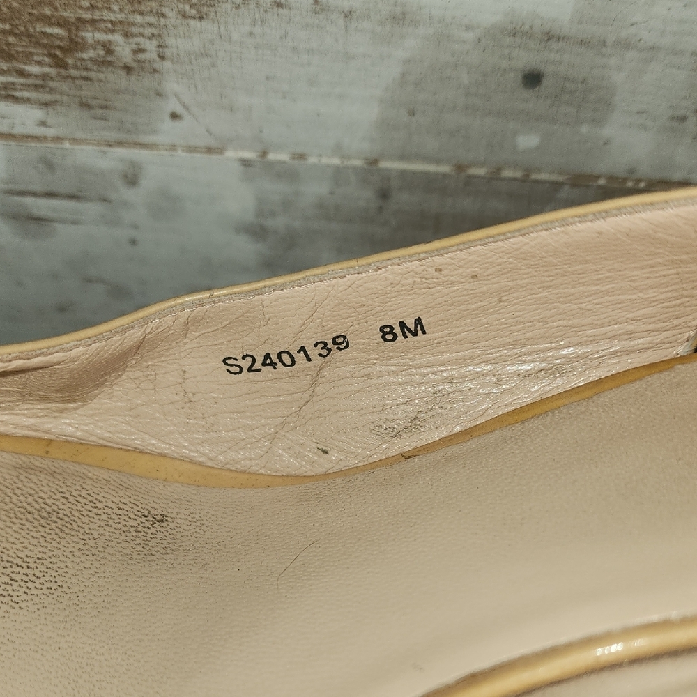 Stuart Weitzman Beige Patent Leather Jean Wedge Sandals - Picture 3 of 6